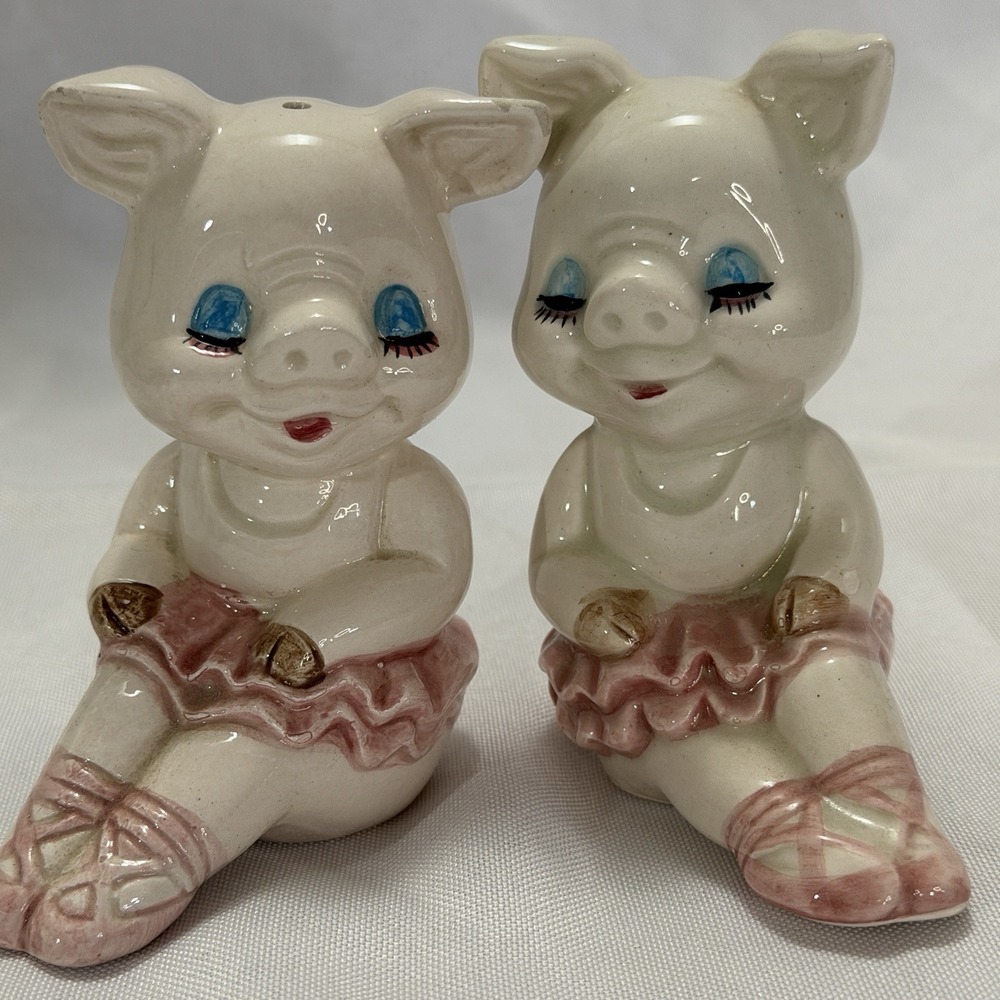Vintage LEGO Taiwan Pig Ballerina Salt & Pepper Shakers Cute Ceramic Novelty Set